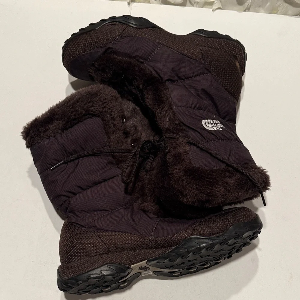 The North Face Women's Dark Brown Winter Boots